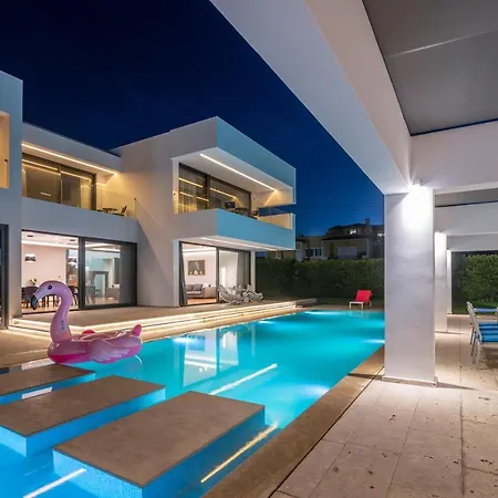 Five-Star Mansion Βίλα *