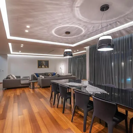 Βίλα Five-Star Mansion *